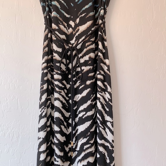 🔥Studio One Animal Print Maxi Dress Medium - Picture 3 of 11
